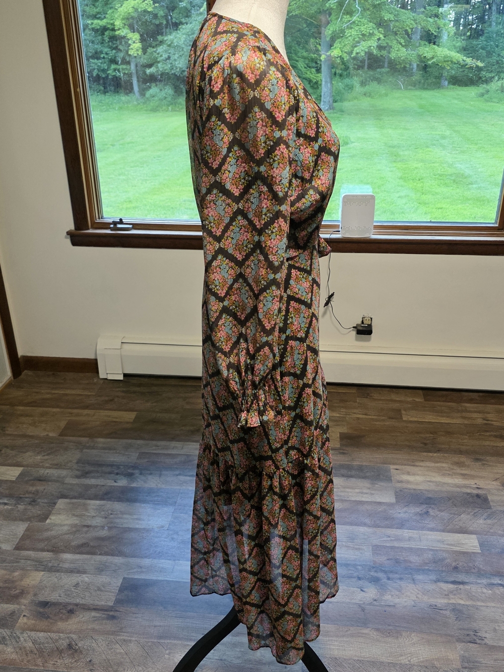 LC Lauren Conrad Boho Floral Diamond Wrap Dress - Picture 4 of 7